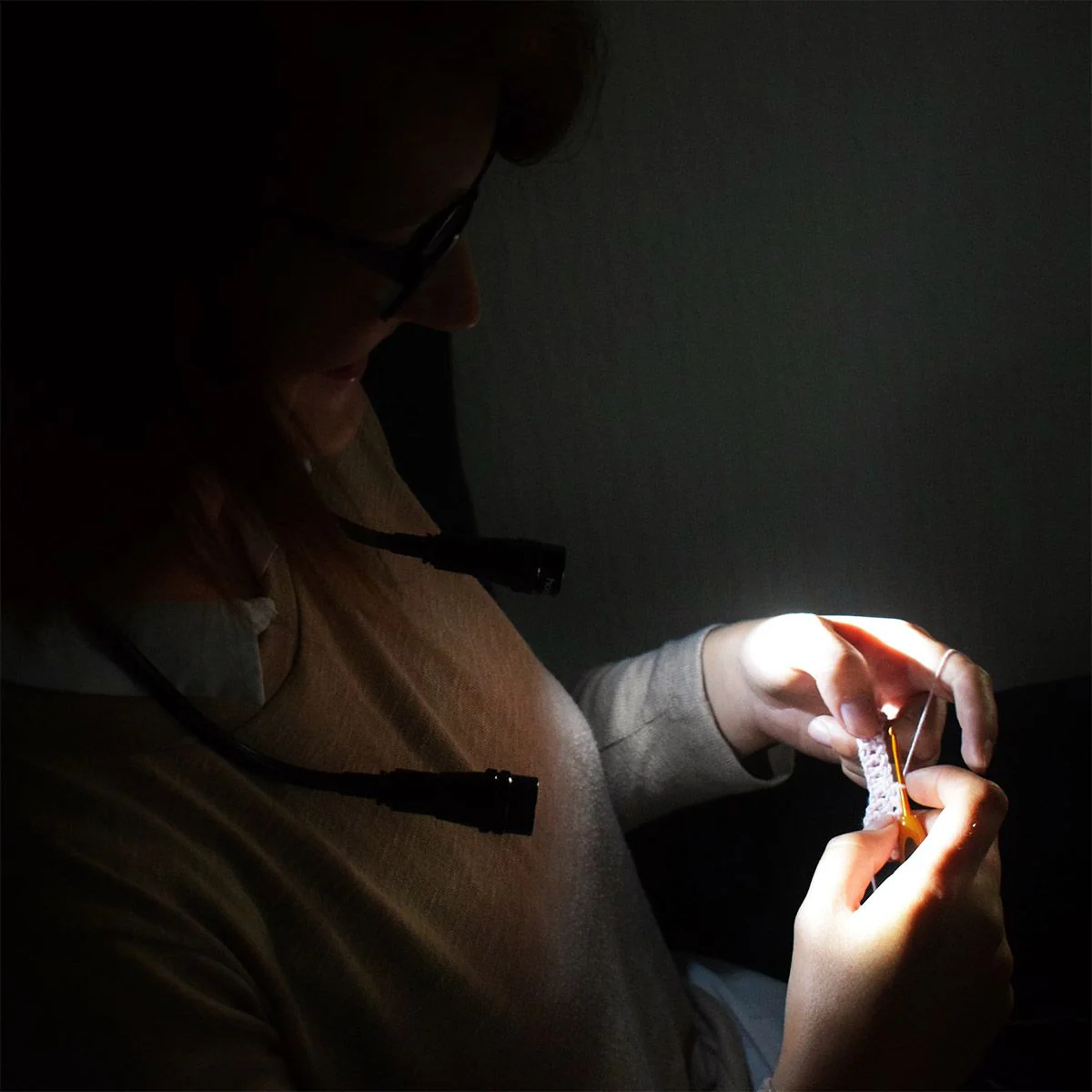 Neck Light Deluxe - Black - Image 8
