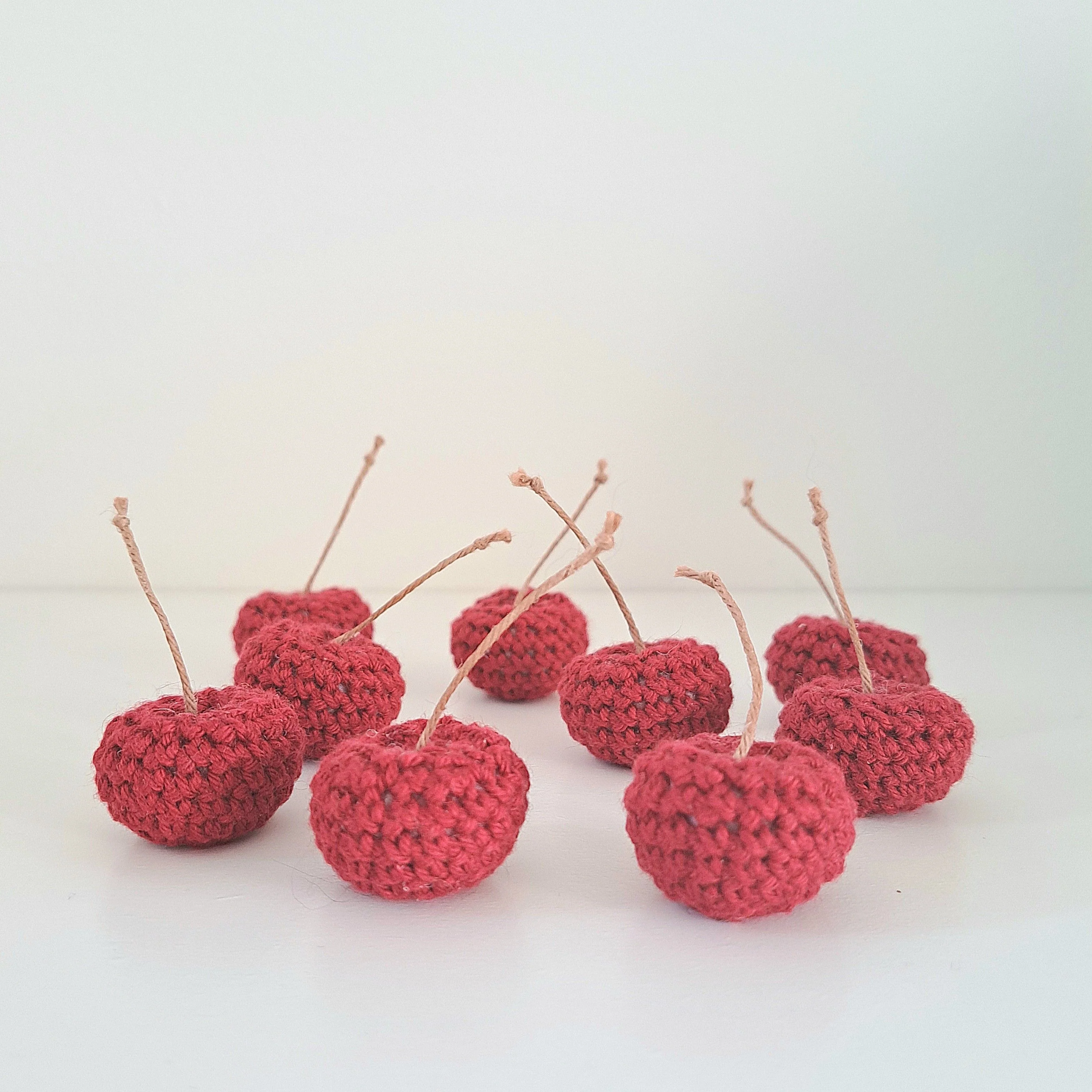 Cupcakes with cherries - Image 4
