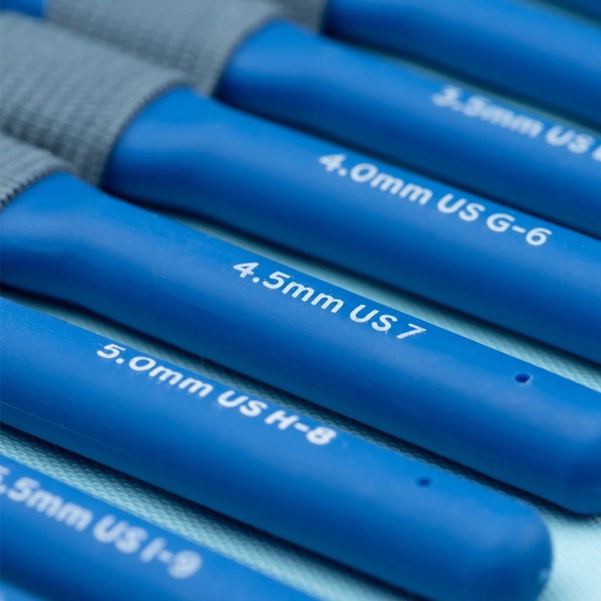 Cosmo Crochet Hook Set - 9 Sizes - Indigo - Image 6