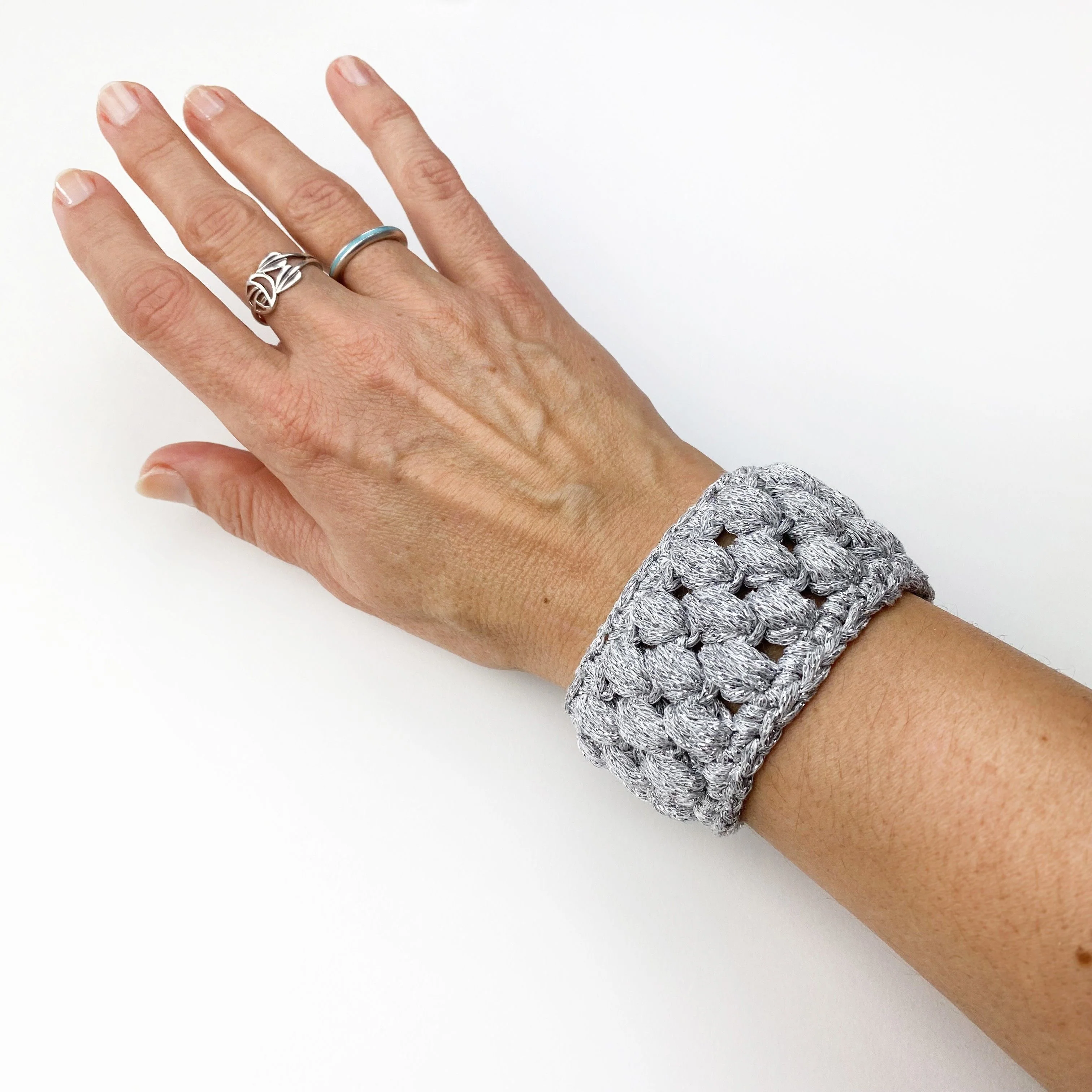 Loopy Bangle - Accessory - Image 5